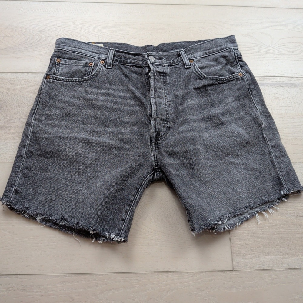 Levis Premium 501 93 Mens Washed Black Gray Denim Cut Off Shorts Size 36